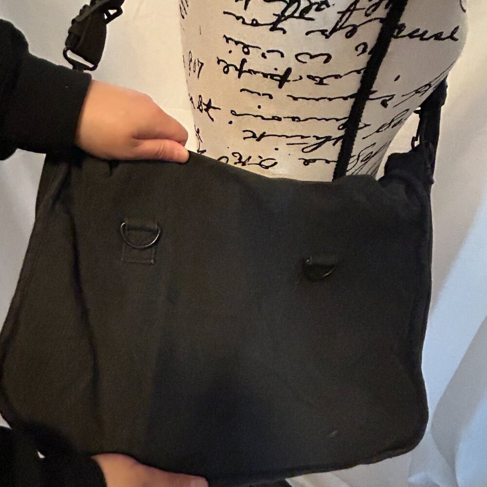 Sovrin - Convertable Messenger Bag - image 6